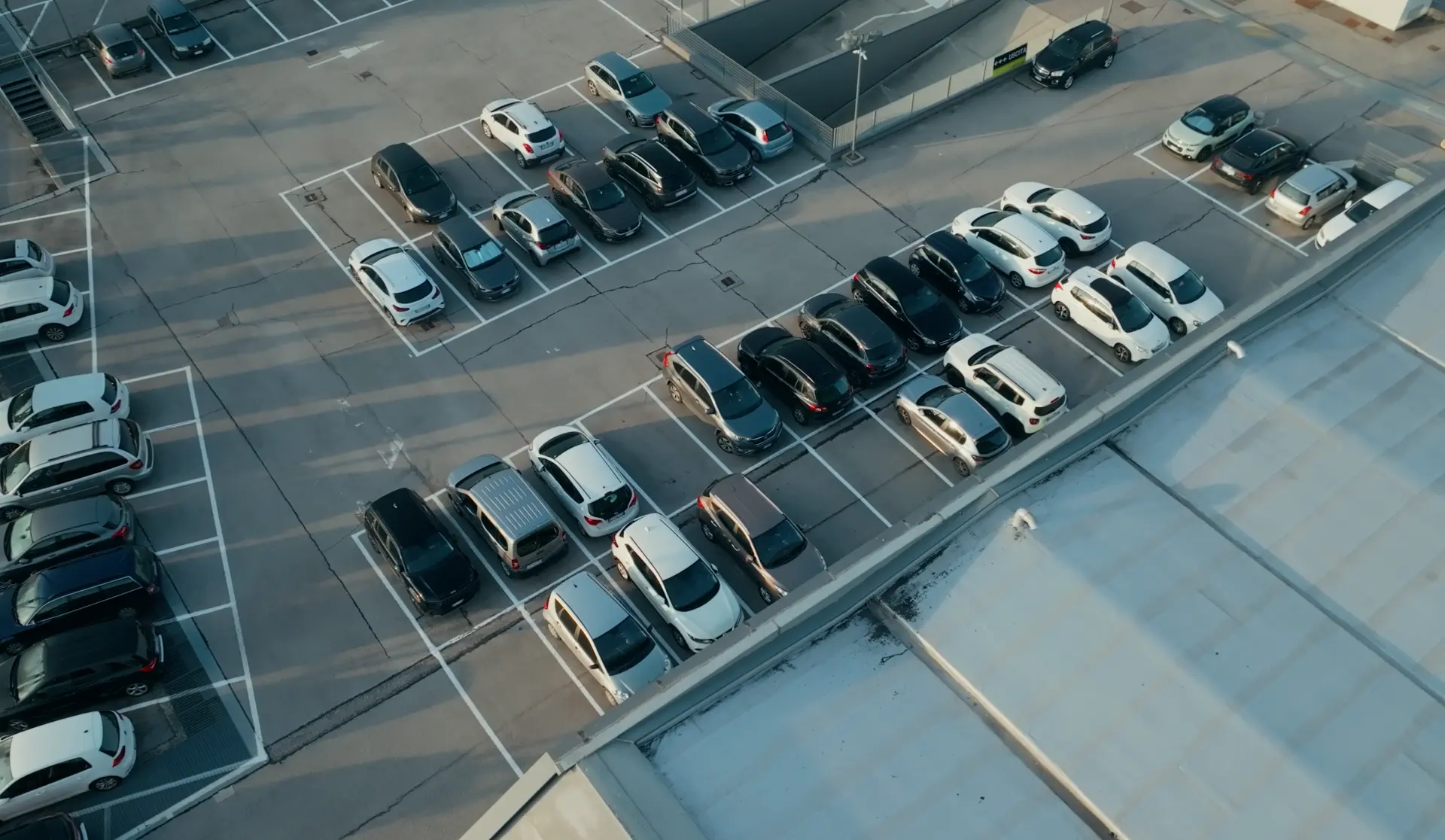 Parcheggio auto all'aperto